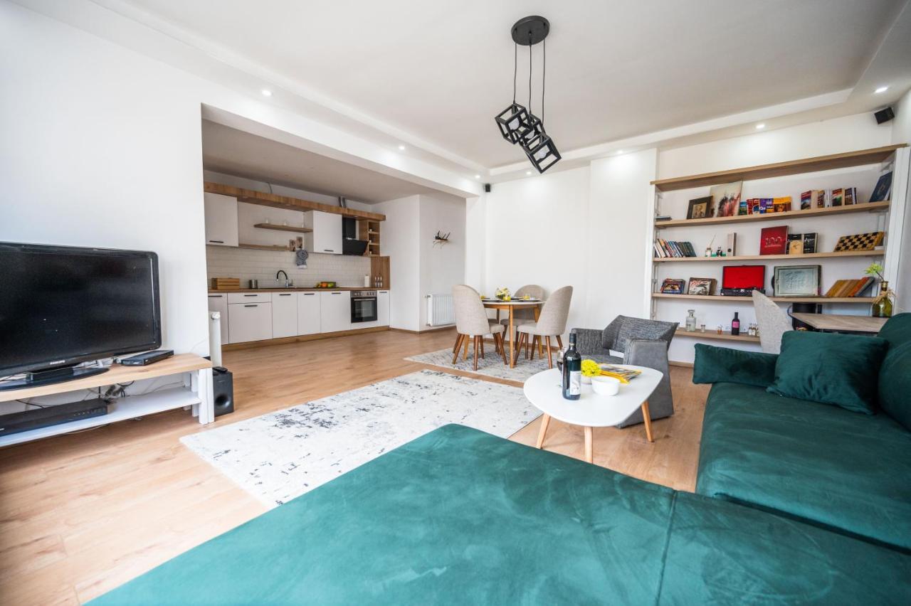 Spacious And Bright 2Bdr Apartment In The Old Town SJJ Extérieur photo