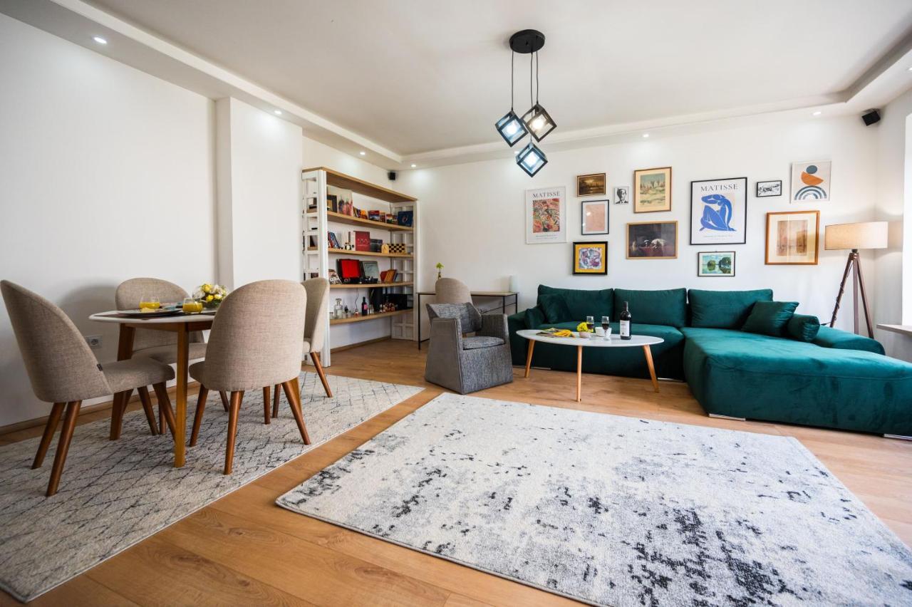 Spacious And Bright 2Bdr Apartment In The Old Town SJJ Extérieur photo